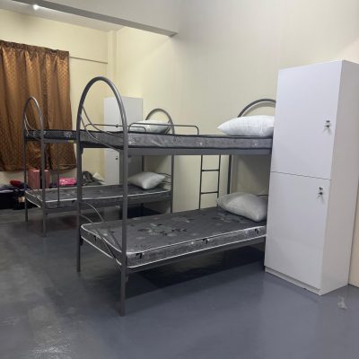 HOSTEL (VERTICAL)